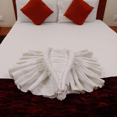 Mulberry Inn บังกาลอร์ ภายนอก รูปภาพ