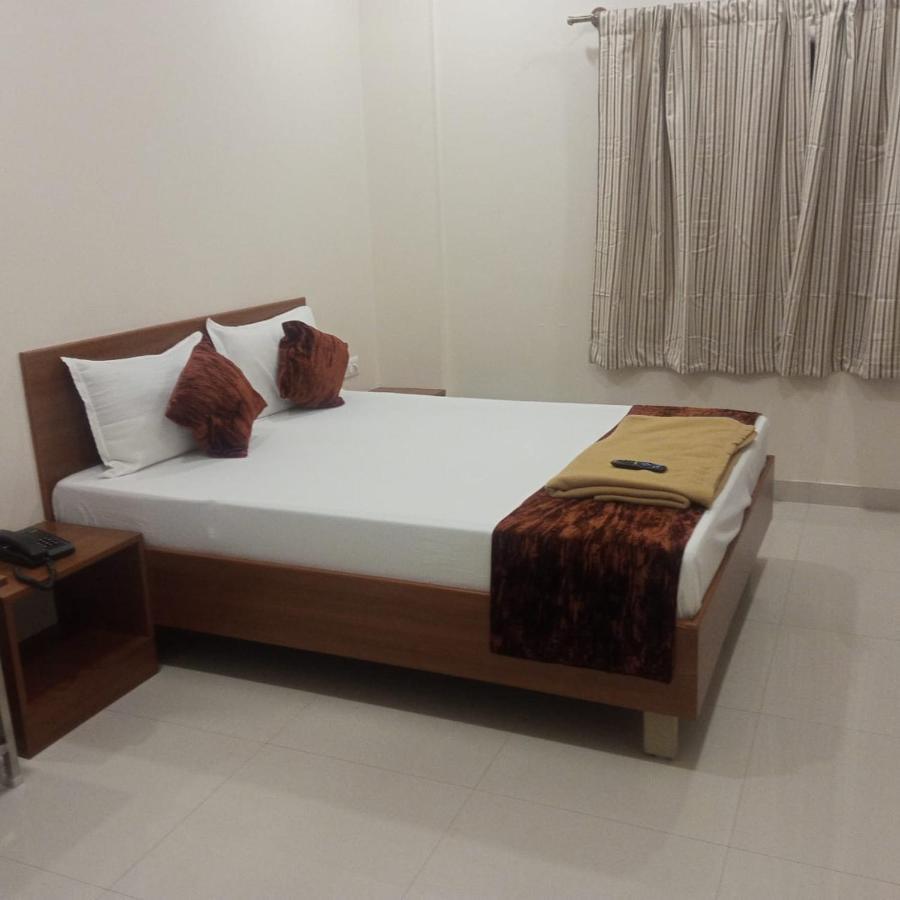 Mulberry Inn บังกาลอร์ ภายนอก รูปภาพ