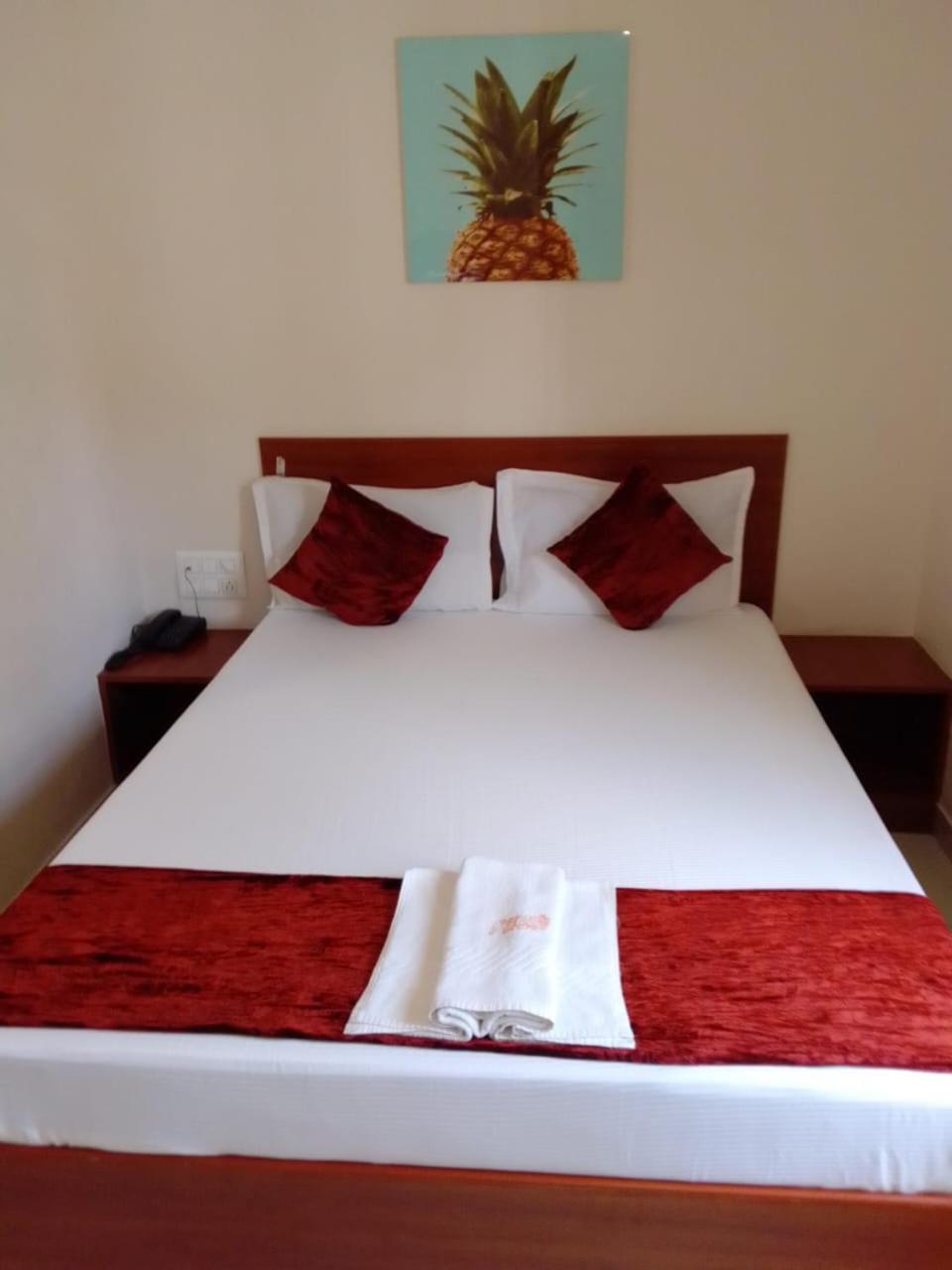 Mulberry Inn บังกาลอร์ ภายนอก รูปภาพ